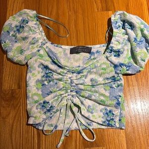 Puffy sleeve crop top